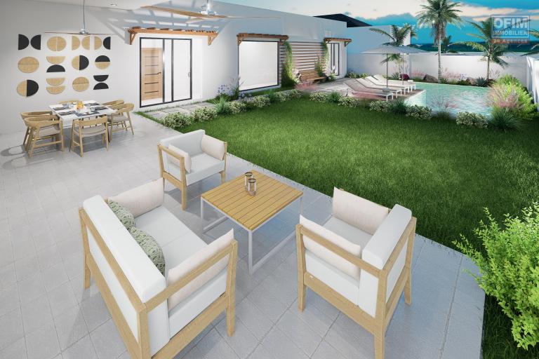 Sale House / Villa TAMARIN - RIVIERE NOIRE - MORNE – photo 1 of 10 – Garden with sea view