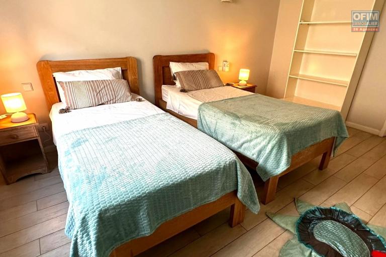 Tamarin for sale spacious apartment accessible to foreigners with 3 bedrooms on the ground floor in Tamarin