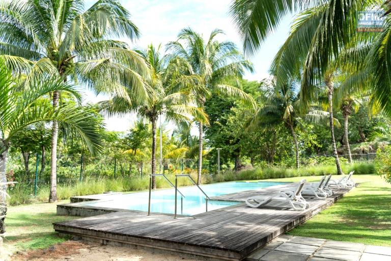 Tamarin for sale spacious apartment accessible to foreigners with 3 bedrooms on the ground floor in Tamarin