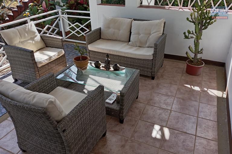 RENTAL in GRAND-GAUBE: Your Haven of Peace in the Heart of a Lush Garden - Charming Ground Floor of a Mauritian House - Ideal for Couples / Teleworking