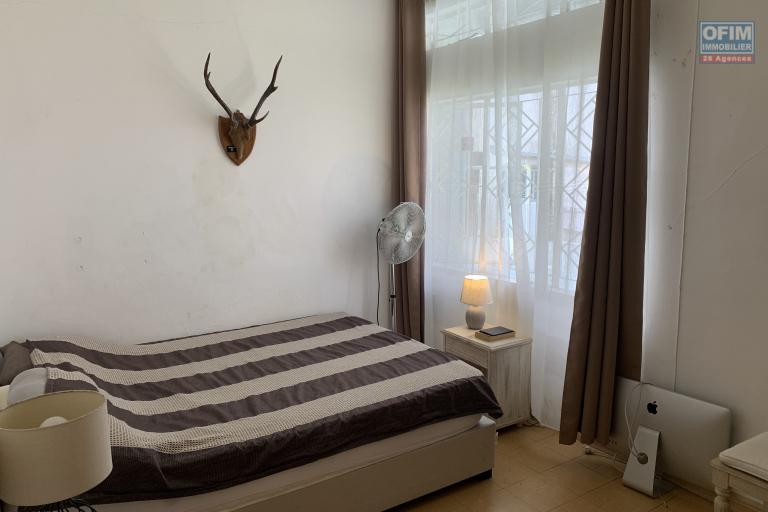 Curepipe for rent pleasant two-bedroom apartment in a small, quiet condominium close to shops and the center.