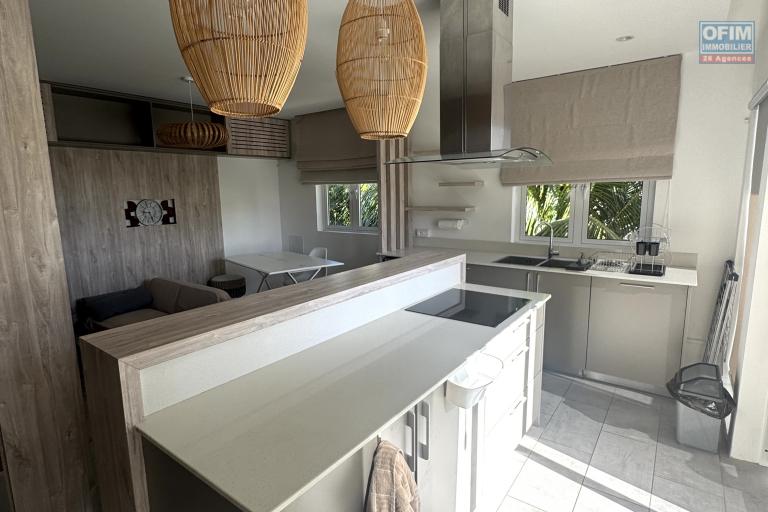 FOR SALE – Superb modern 3-bedroom apartment with spacious roof terrace in La Gaulette