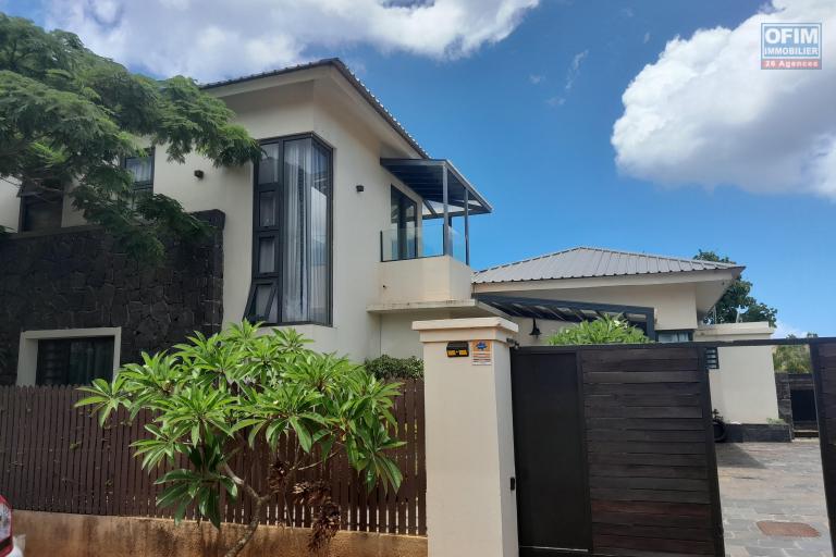 POINTE AUX PIMENTS RENTAL - Superb Modern Villa with Private Pool & Reinforced Security - 3 Bedrooms
