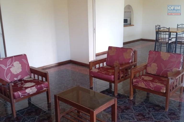 Large, Quiet and Secure Apartment - 2/3 Bedrooms - 125m² - Grand Baie Exit