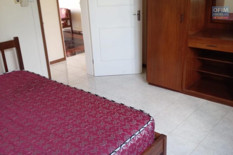 Large, Quiet and Secure Apartment - 2/3 Bedrooms - 125m² - Grand Baie Exit