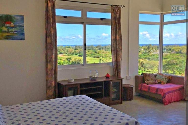 Sale House / Villa TAMARIN - RIVIERE NOIRE - MORNE – photo 10 of 12 – Bedroom with sea view