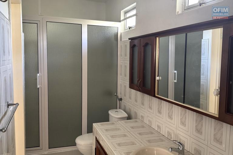 Sodnac – For rent: Spacious 5-bedroom villa with garage