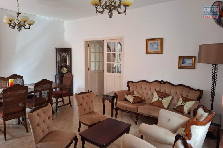 Sale House / Villa GRAND GAUBE - CALODYNE – photo 1 of 5 – Lounge