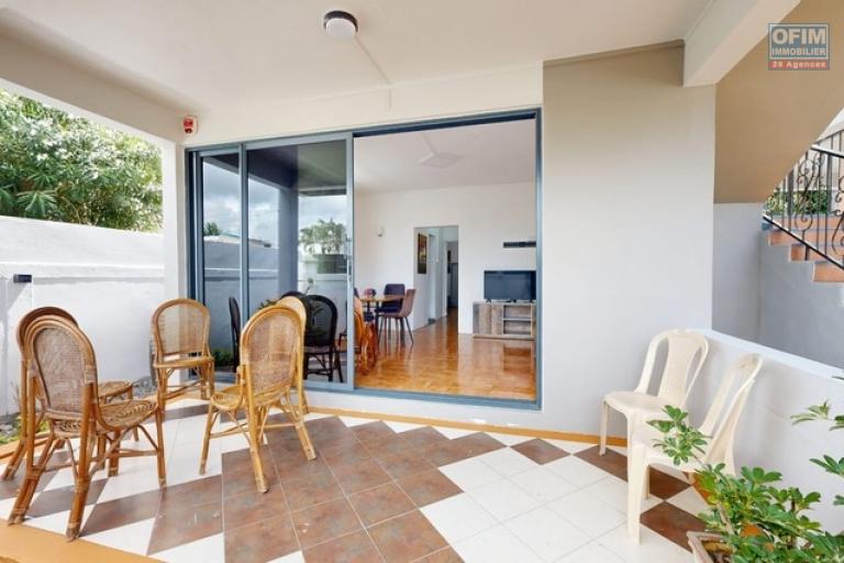 Sale House / Villa GRAND BAIE - PEREYBERE - POINTE AUX CANONNIERS – photo 2 of 11 – Terrace