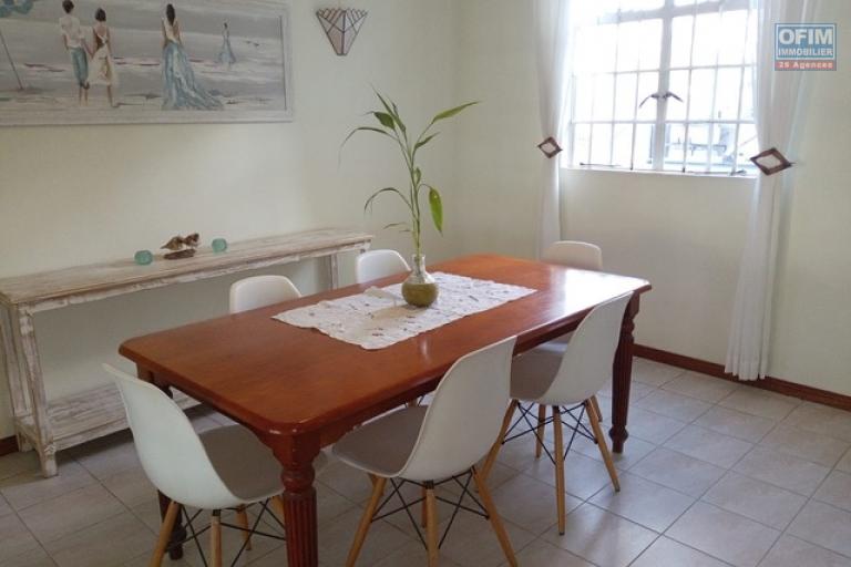 FOR RENT – WATERFRONT VILLA IN SECURE RESIDENCE IN POINTE AUX BICHES