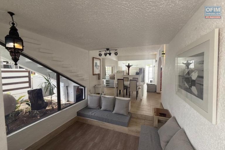 For sale – House with 3 independent apartments in Pointe aux Canonniers