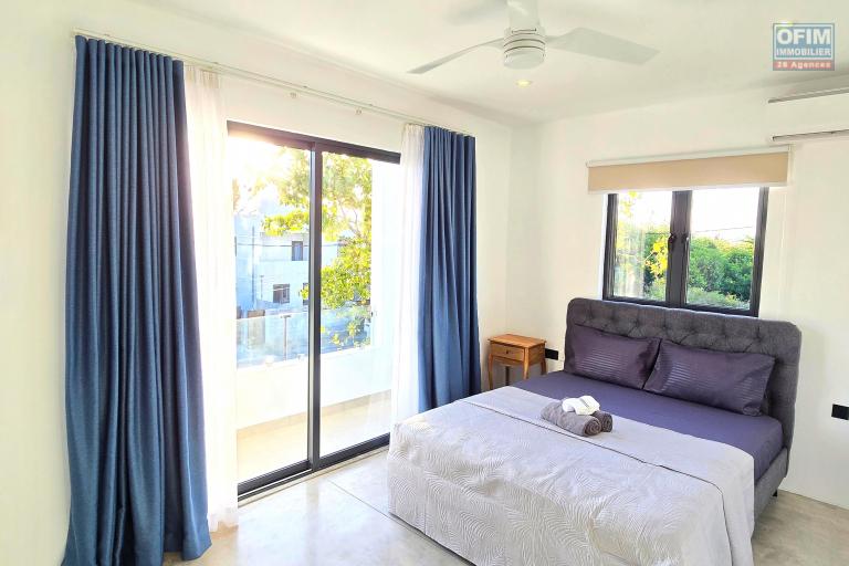 La Gaulette – For rent: superb recent contemporary villa with swimming pool, in a quiet environment.