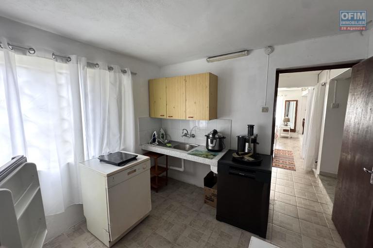 Roches Brunes – For sale: charming villa with garage, swimming pool and independent studio