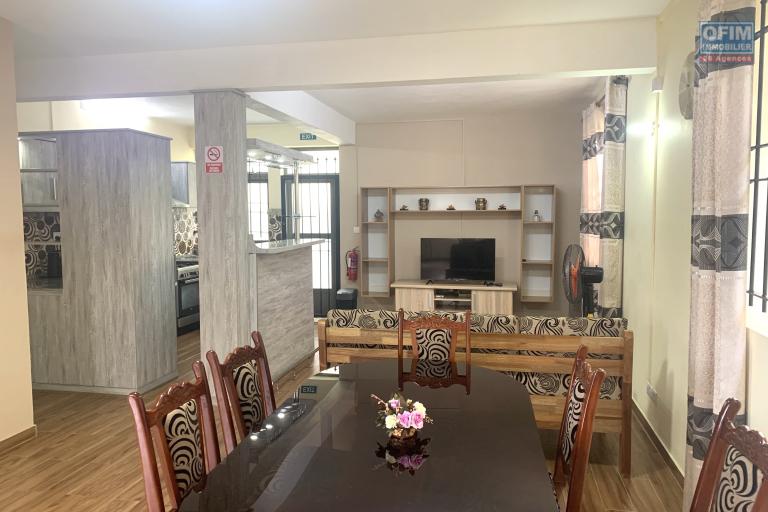 Flic en Flac - 3 bedroom apartment for rent, located on the first floor in a quiet area.