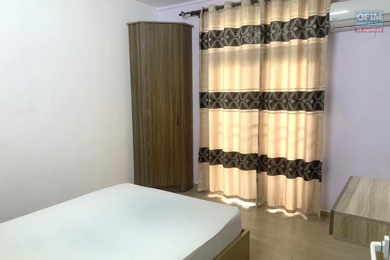 Flic en Flac - 3 bedroom apartment for rent, located on the first floor in a quiet area.