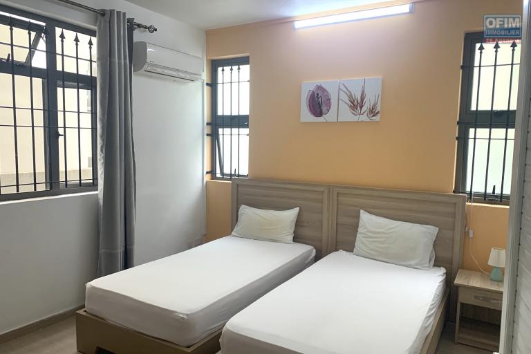 Flic en Flac - 3 bedroom apartment for rent, located on the first floor in a quiet area.