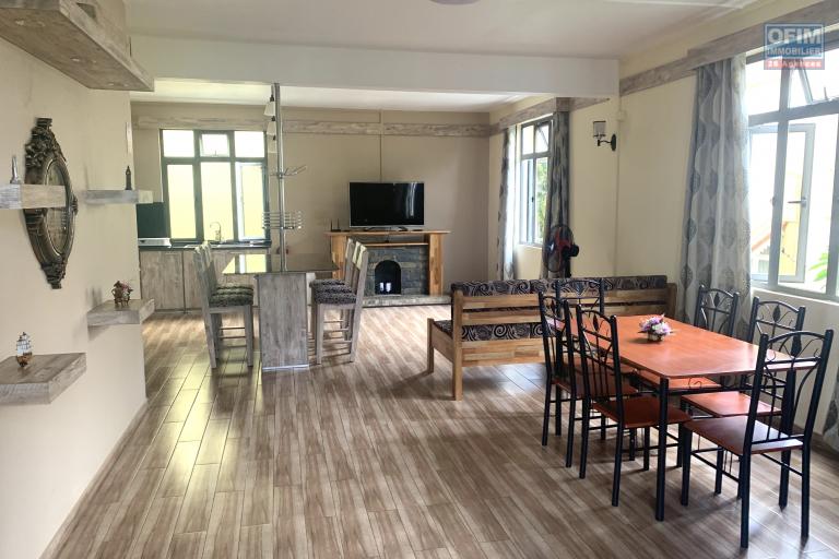 Flic en Flac - 3 bedroom apartment for rent, located on the first floor in a quiet area.