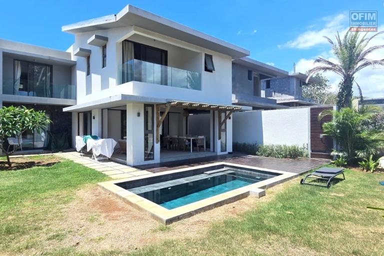 Tamarin – For rent: Stunning contemporary 4-bedroom villa with pool, close to everything