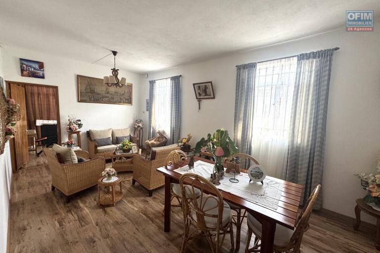 Cascavelle For sale: Set of 2 houses totaling 7 bedrooms, with garage