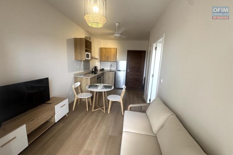 Tamarin – For rent, beautiful recent 1 bedroom apartment Located in the heart of the Smart City of Tamarin, this modern apartment offers an ideal living environment.