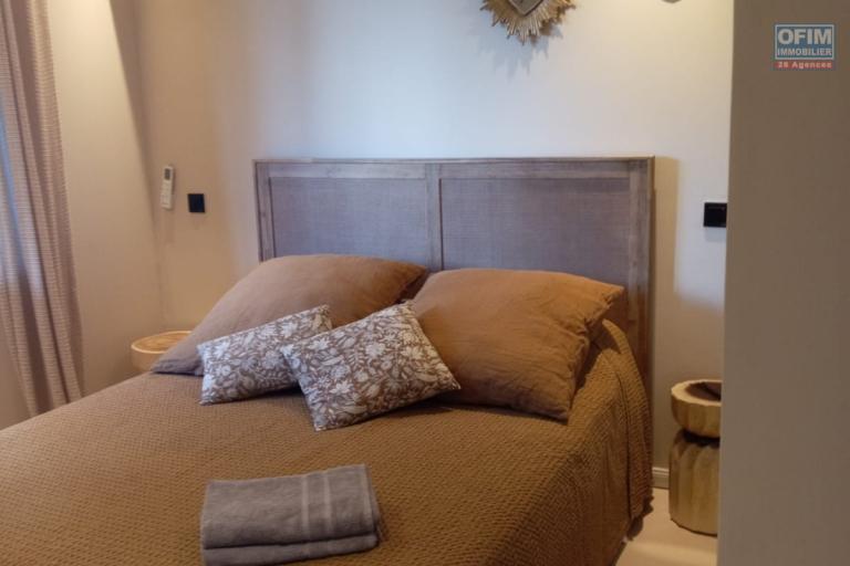 Rental Apartment GRAND BAIE - PEREYBERE - POINTE AUX CANONNIERS – photo 5 of 8 – Bedroom
