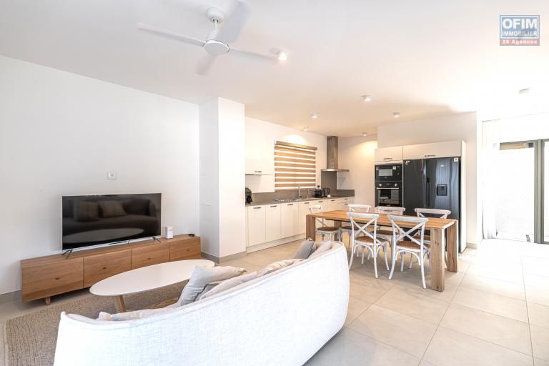 Tamarin fro sale villa 4 bedrooms with pool accessible to foreigners, 5 minutes from the beach.