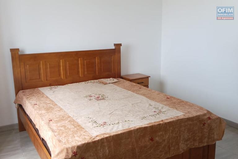 FOR RENT &ndash; 3 BEDROOM EN SUITE PENTHOUSE &ndash; PEREYB&Egrave;RE