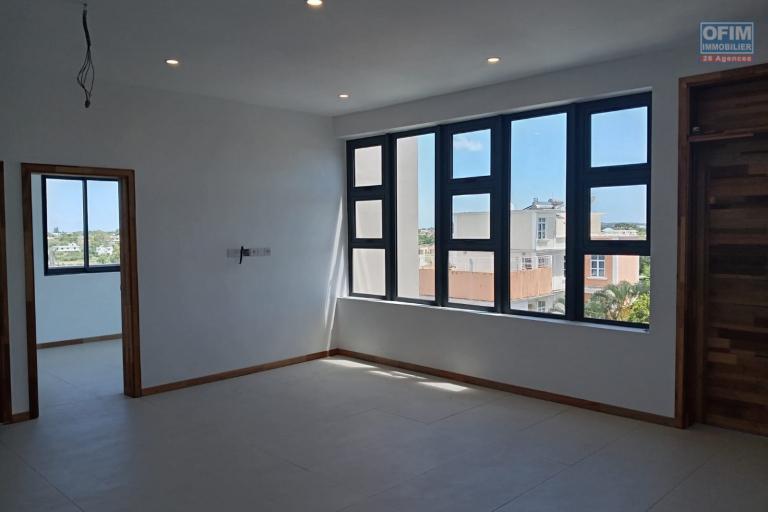 FOR SALE – NEW PENTHOUSE 180 m² – GRAND BAIE CENTER