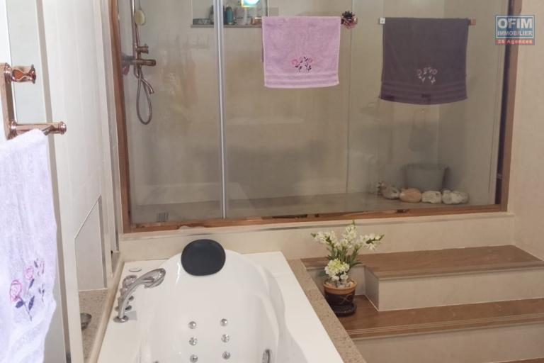 FOR RENT – Large, unique villa full of charm | 3 floors + rooftop | 3 to 4 bedrooms | Independent studio