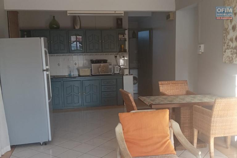 2-bedroom apartment - MONT CHOISY - available from February 15th. Mid-term rental preferred.