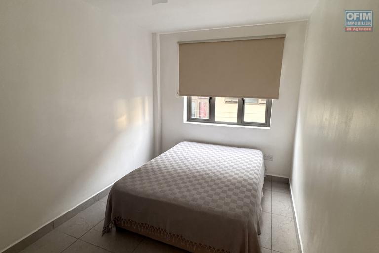 For rent: splendid 2-bedroom apartment with breathtaking ocean views, just steps from shops and Flic en Flac beach, Mauritius Island