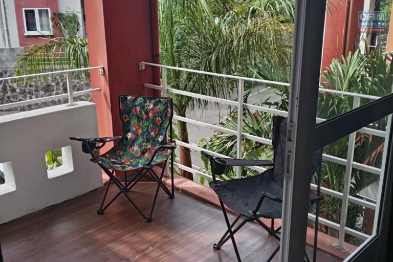 FOR RENT &ndash; Renovated apartment with shared pool - Pereyb&egrave;re