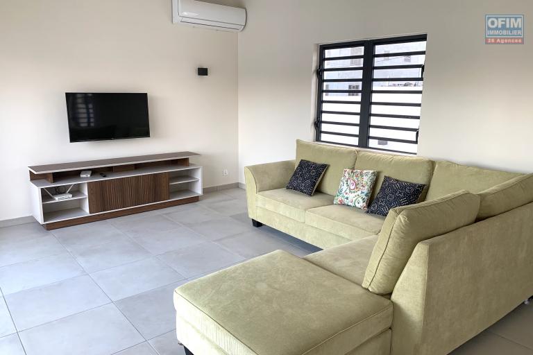 Albion for rent: Beautiful, recently built, single-storey villa with three bedrooms and swimming pool, located in a quiet area.
