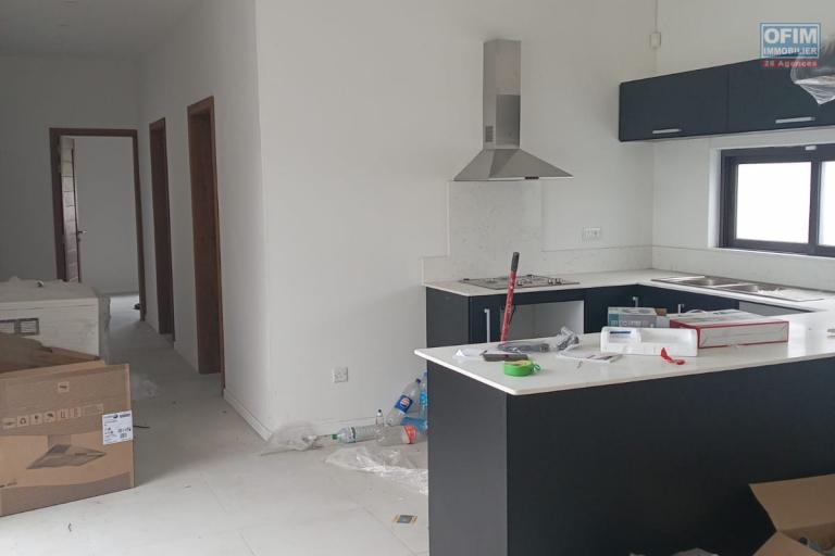 Seize a unique opportunity to acquire a spacious and modern villa in Grand Baie, in an exclusive program of 4 luxury villas.