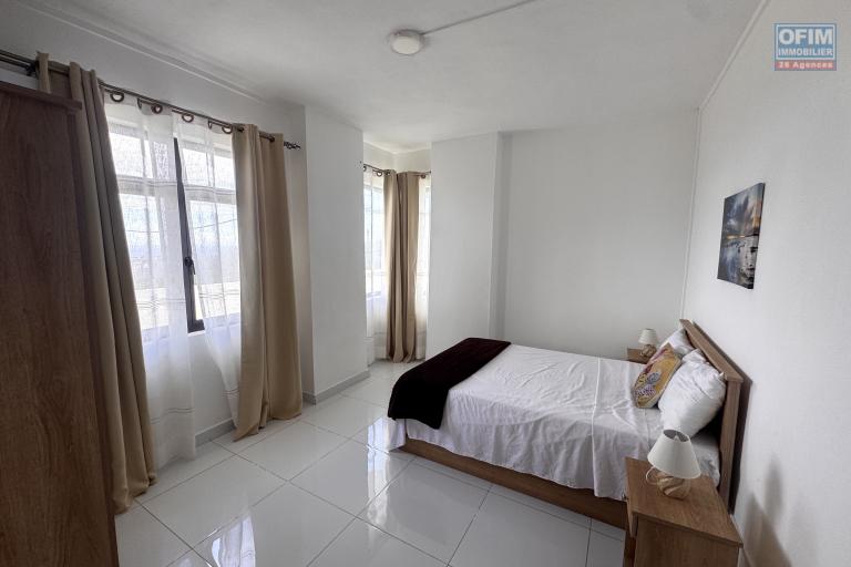 Rental Apartment FLIC EN FLAC - ALBION – photo 10 of 14 – Bright bedroom