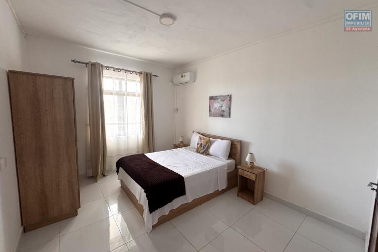 Rental Apartment FLIC EN FLAC - ALBION – photo 13 of 14 – Bright bedroom