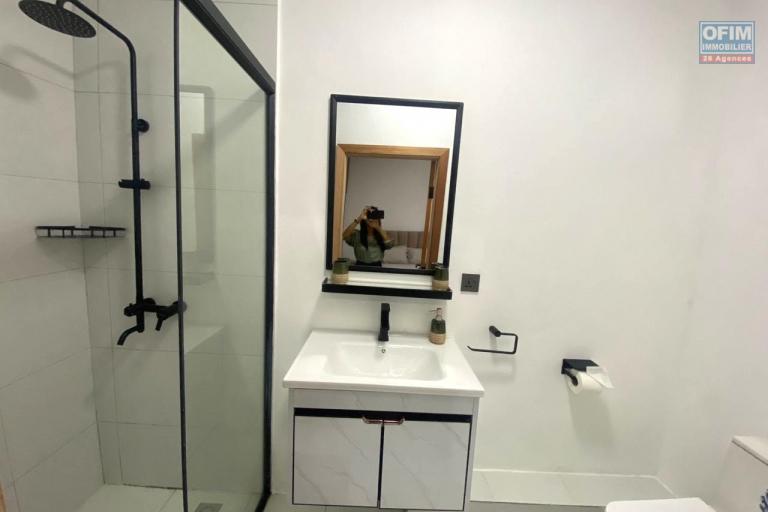 Rental Apartment FLIC EN FLAC - ALBION – photo 9 of 13 – Shower room