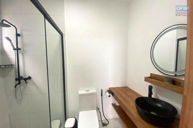 Rental Apartment FLIC EN FLAC - ALBION – photo 13 of 13 – Shower room