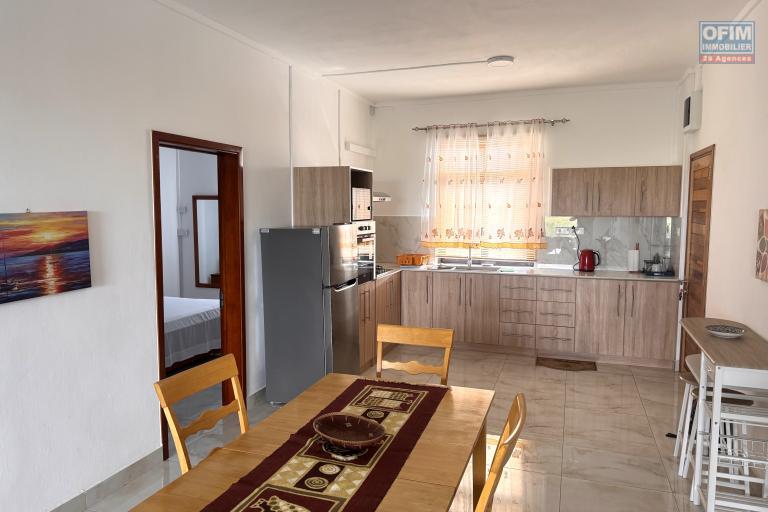 Flic en Flac &ndash; For rent, beautiful 2-bedroom apartment located in a luxury residence with swimming pool, gym and covered parking.