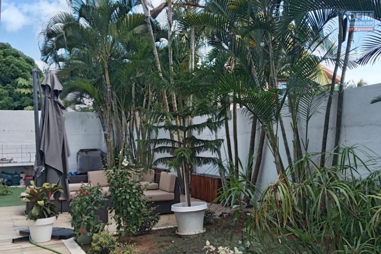 POINTE AUX CANNONIERS - Family home with separate apartment – Quiet neighborhood, close to the beach