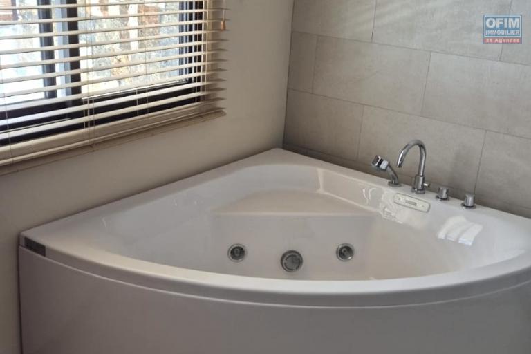 Sale House / Villa FLIC EN FLAC - ALBION – photo 12 of 12 – Bathroom