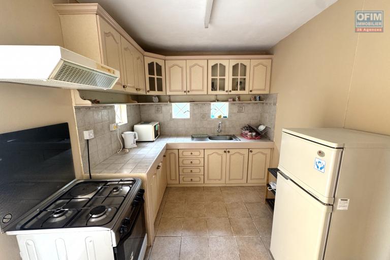 Tamarin, charming 3-bedroom duplex for rent located in a secure residence with communal swimming pool and a large, quiet park.