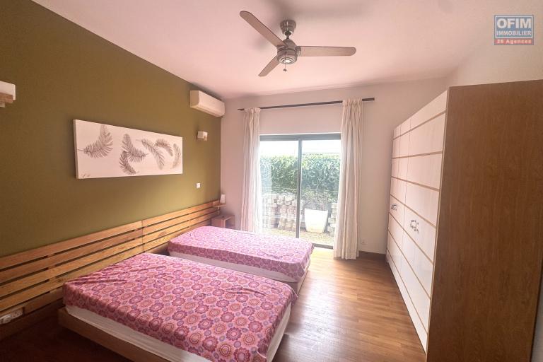 Rental House / Villa TAMARIN - RIVIERE NOIRE - MORNE – photo 11 of 15 – Bright bedroom