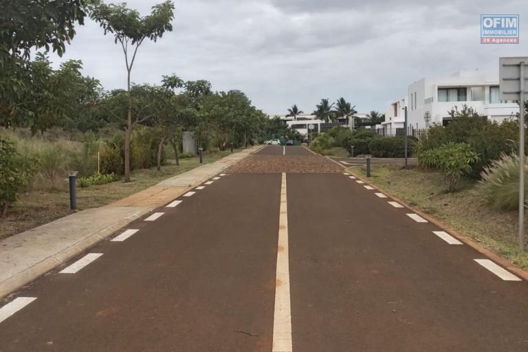 Residential land in AZURI Roche Noire.