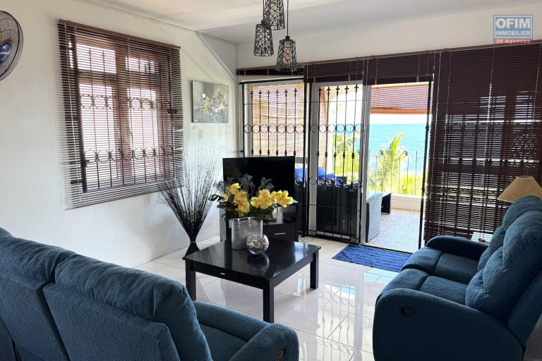 Flic en Flac &ndash; For Rent: Beautiful 3-Bedroom Beachfront Apartment