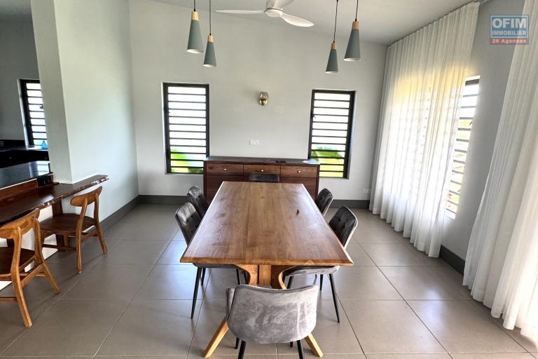 3-bedroom villa for rent – Tamarin, near golf