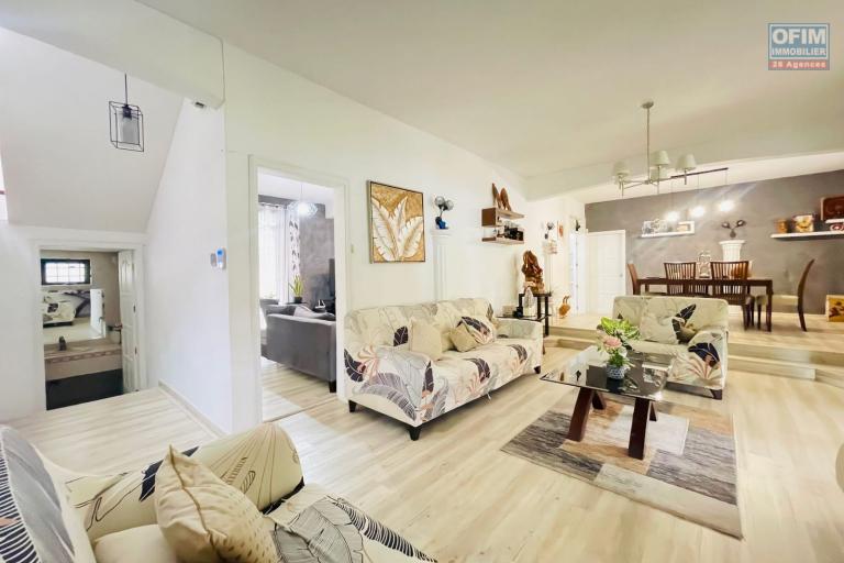 Pointe aux Canonniers - large family villa with garden