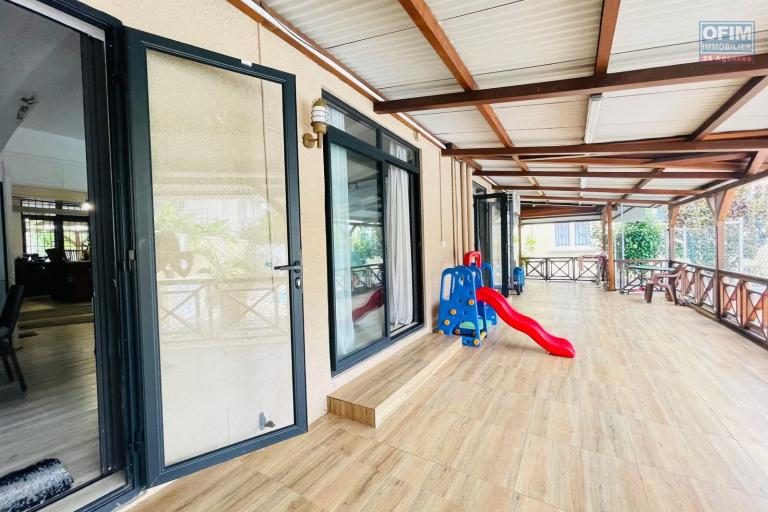 Pointe aux Canonniers - large family villa with garden