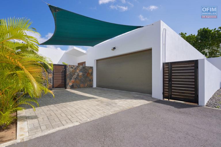 I am offering you, off the record, long-term rental in Cap Malheureux.