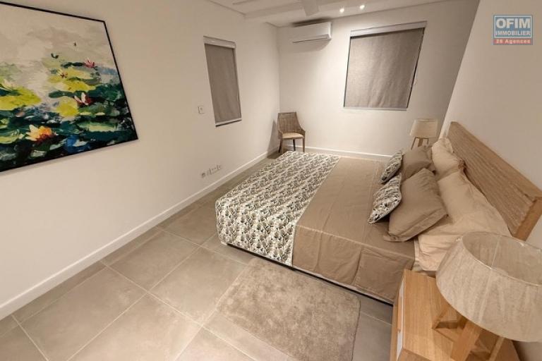 For sale: 3-bedroom duplex apartment with en suite rooms, ground floor, furnished, accessible to foreigners in Pointe Aux Canonniers.